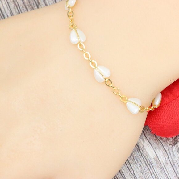 "Trendy Handmade Bracelet – A Stylish Gift for Women & Girls, MAR091194 - Picture 2 of 10